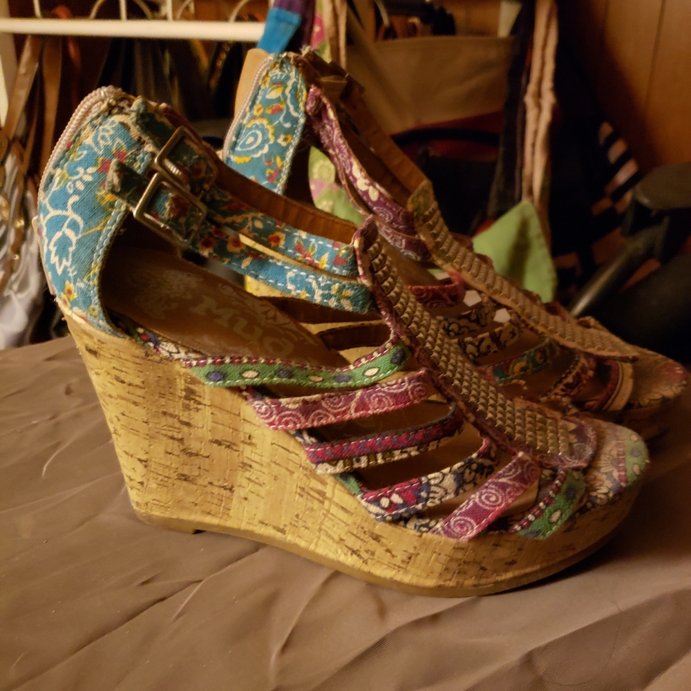 Mudd Wedge Heels